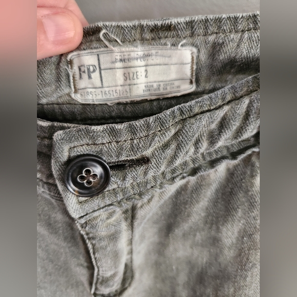 Free People Women’s Washed Out Black-Gray, Distressed, Low Rise Jeans - Picture 3 of 3